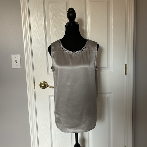 100% Silk Pearl Gray Sleeveless Top / Cami - Picture 1 of 9